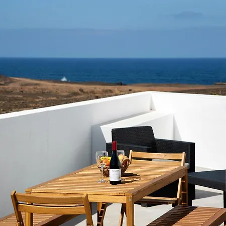 Kay 4 Holiday home La Santa
